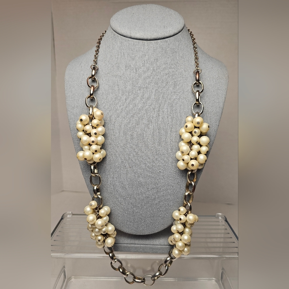 [LOFT] Statement Necklace ☆ (4) Faux Pearl Clusters ☆ Gold Tone Links